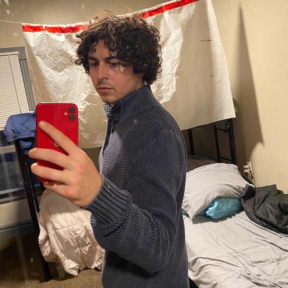 Large Lucky brand men’s blue sweater - Picture 5 of 5